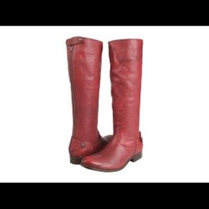 Frye Melissa Button Zip Back Boot in Wine 7.5
